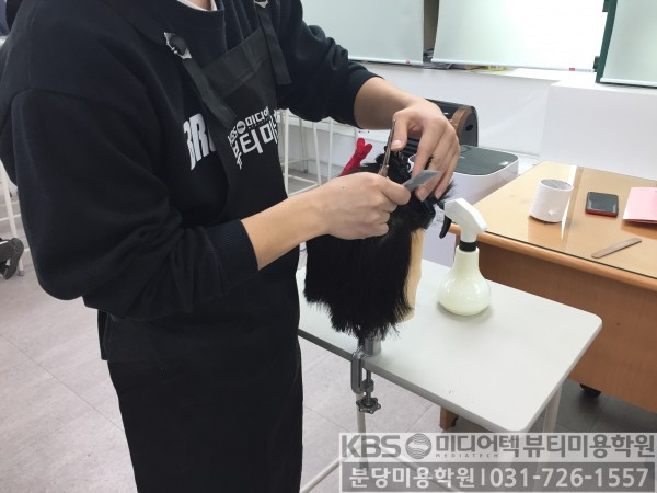 7bbb734e7386f07248532fff818c1345_1554958011_2348.jpg